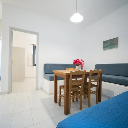 Aparthotel En Kythno Kythnos