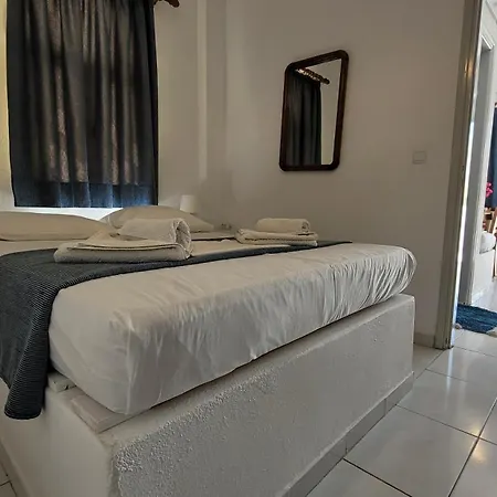 Aparthotel En Kythno Kythnos