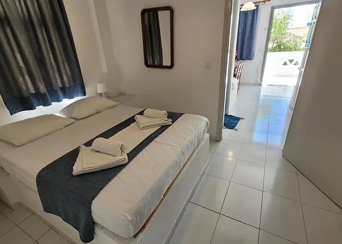 En Kythno Aparthotel