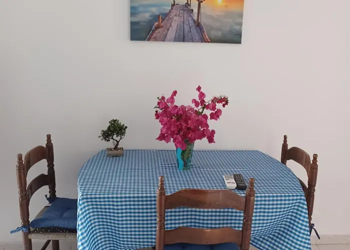 Aparthotel En Kythno Kythnos